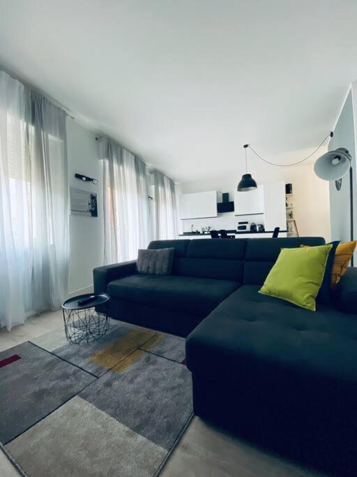 Sun Street Apartment Верона Екстер'єр фото