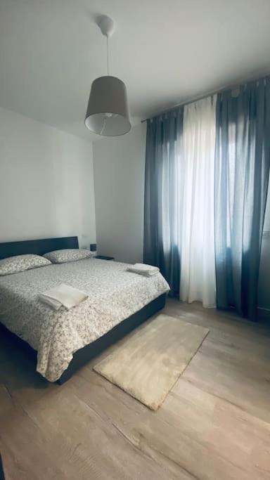 Sun Street Apartment Верона Екстер'єр фото