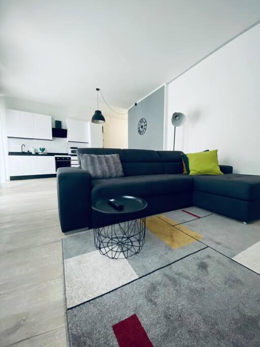Sun Street Apartment Верона Екстер'єр фото