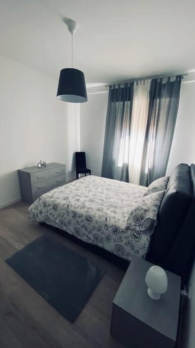 Sun Street Apartment Верона Екстер'єр фото